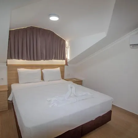 Prestij Amintas 4+1 Villa, Oezel Havuzlu, فتحية