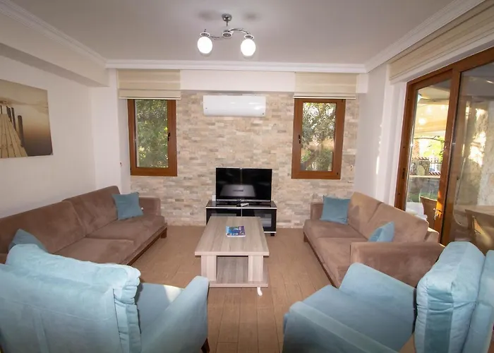 Prestij Amintas 4+1 Villa, Oezel Havuzlu, Vila *